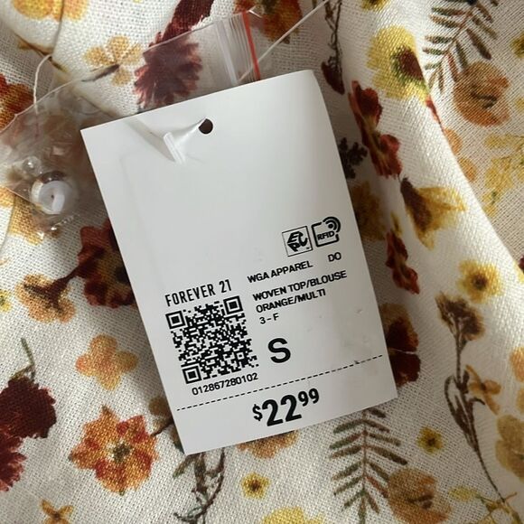 Forever 21 Floral Print Cutout Crop Top‎ - Picture 8 of 8